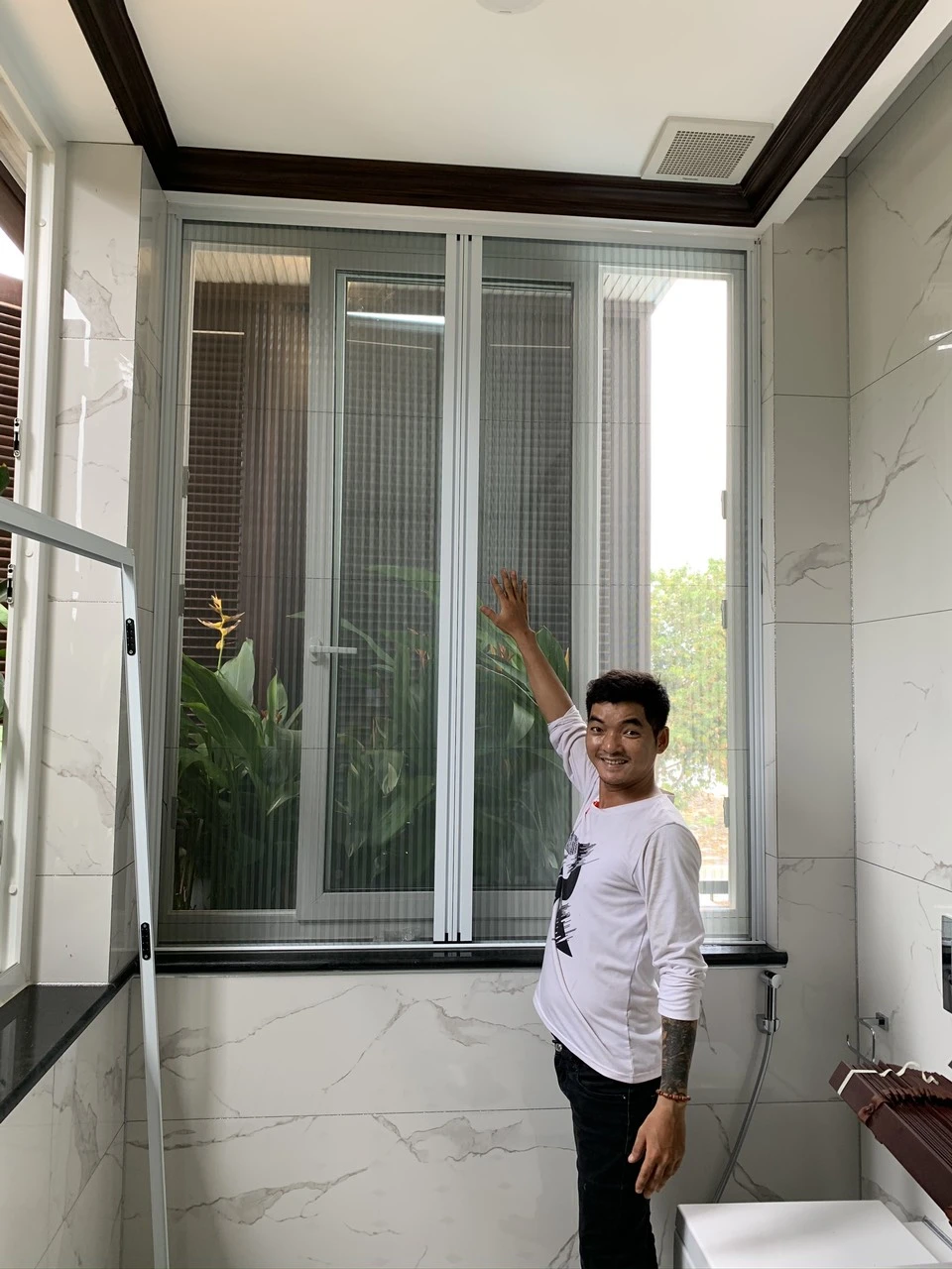 Cửa lưới chống muỗi dạng xếp 2 cánh